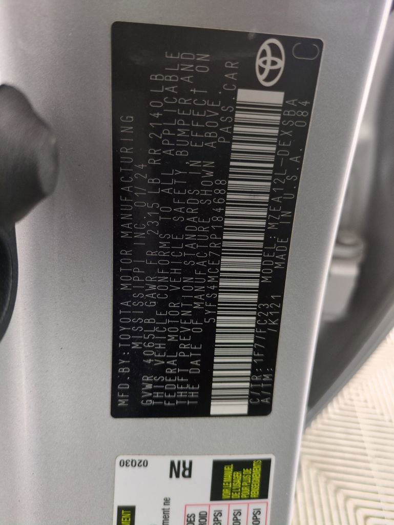 Used 2024 Toyota Corolla SE image 30