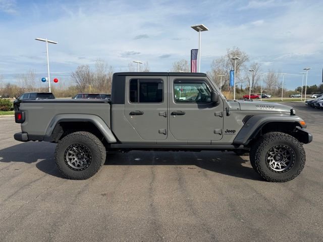 Used 2023 Jeep Gladiator Willys image 5