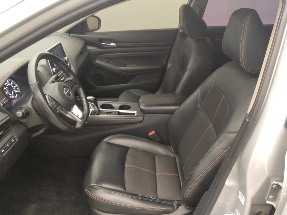 Used 2020 Nissan Altima 2.5 SR FWD image 17
