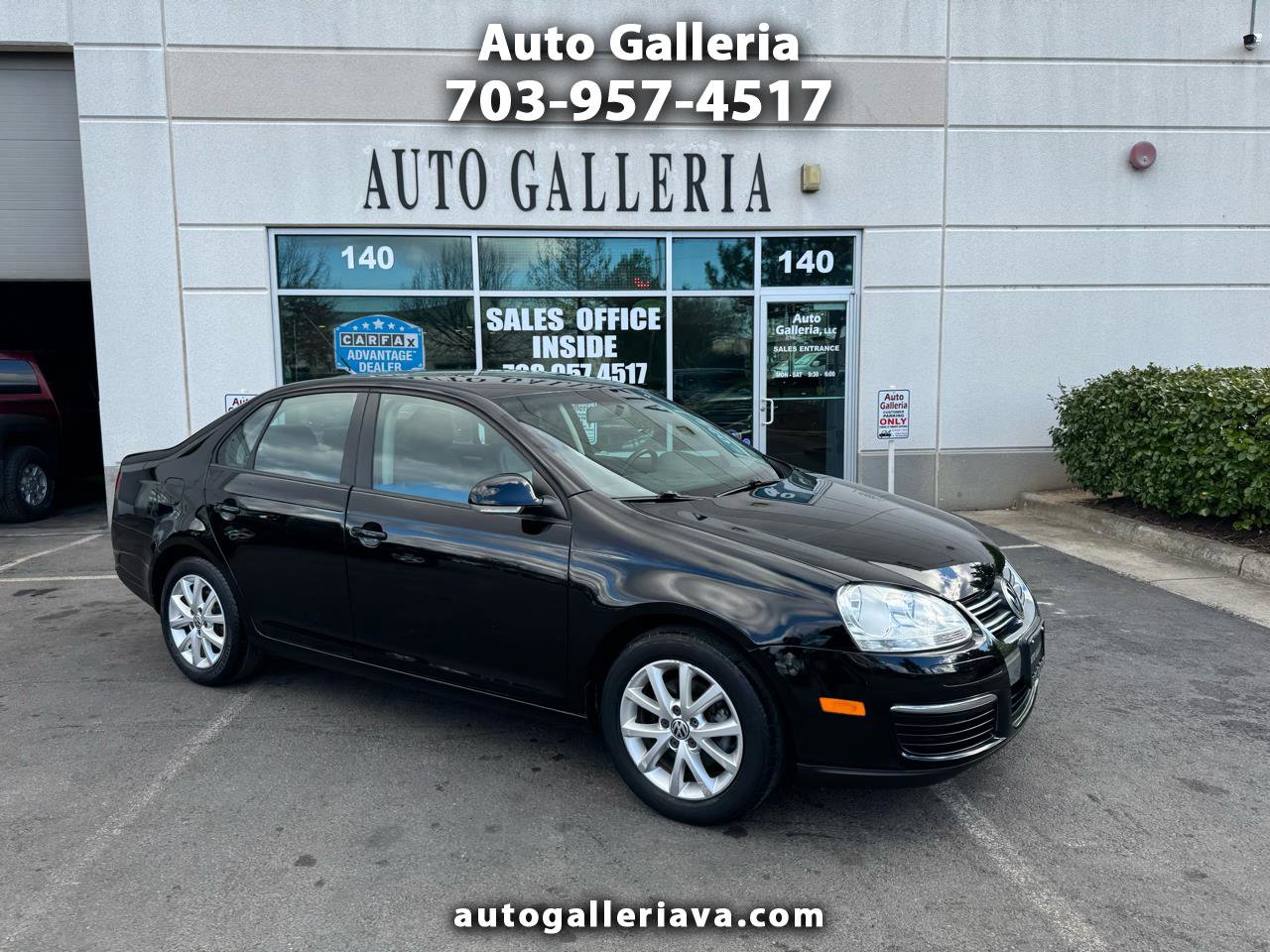 Used 2010 Volkswagen Jetta SE image 1
