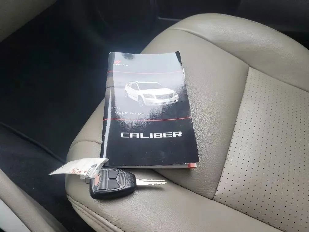 Used 2011 Dodge Caliber Uptown image 32