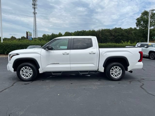 Used 2025 Toyota Tundra SR5 w/ SR5 Premium Package AWD/4WD image 13