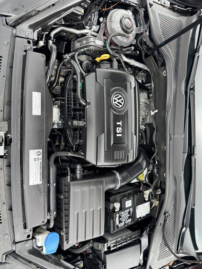 Used 2020 Volkswagen Golf 4-Door FWD image 36