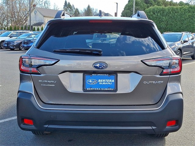 Used 2024 Subaru Outback Premium image 5