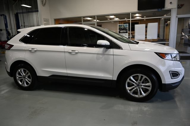 Used 2016 Ford Edge SEL w/ Equipment Group 201A AWD/4WD image 4