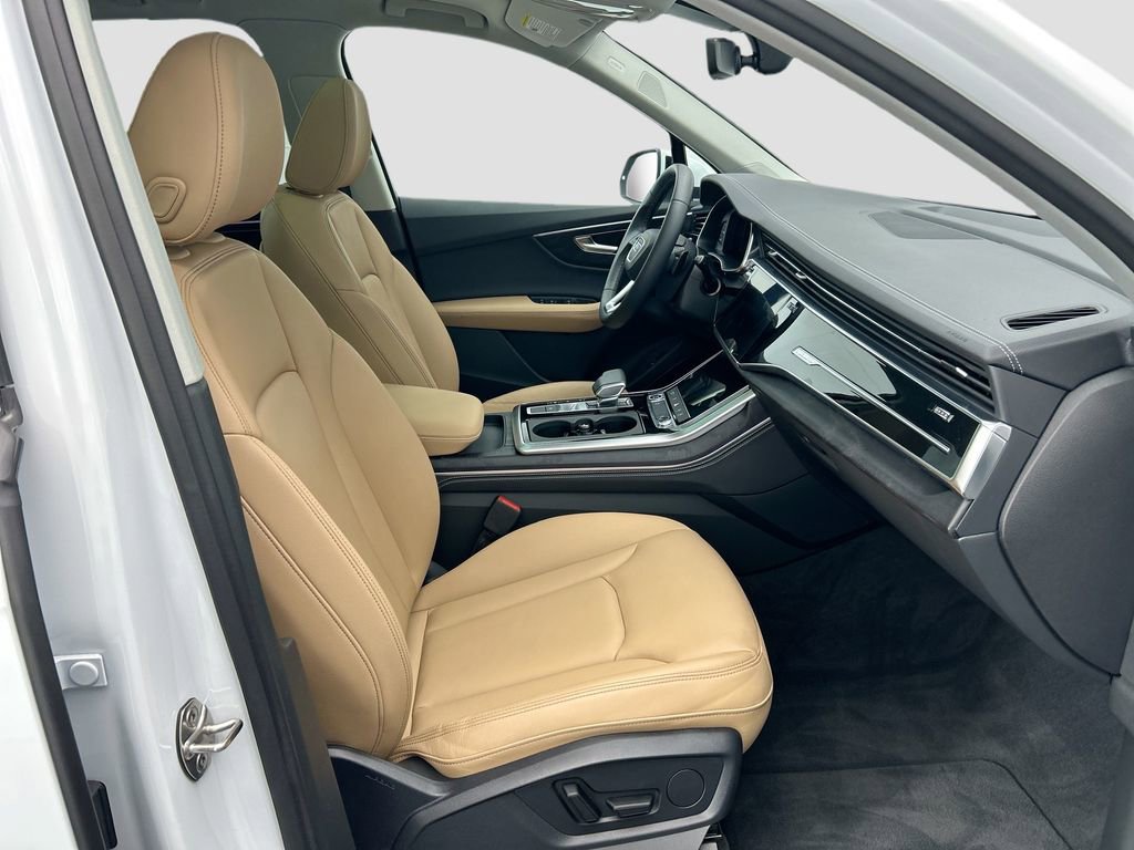Certified 2025 Audi Q7 2.0T Premium Plus w/ Premium Plus Package image 19