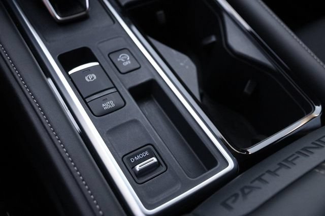 Certified 2025 Nissan Pathfinder SV w/ SV Premium Package FWD image 23