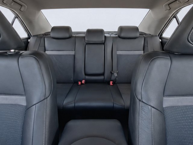 Used 2012 Toyota Camry SE FWD image 30