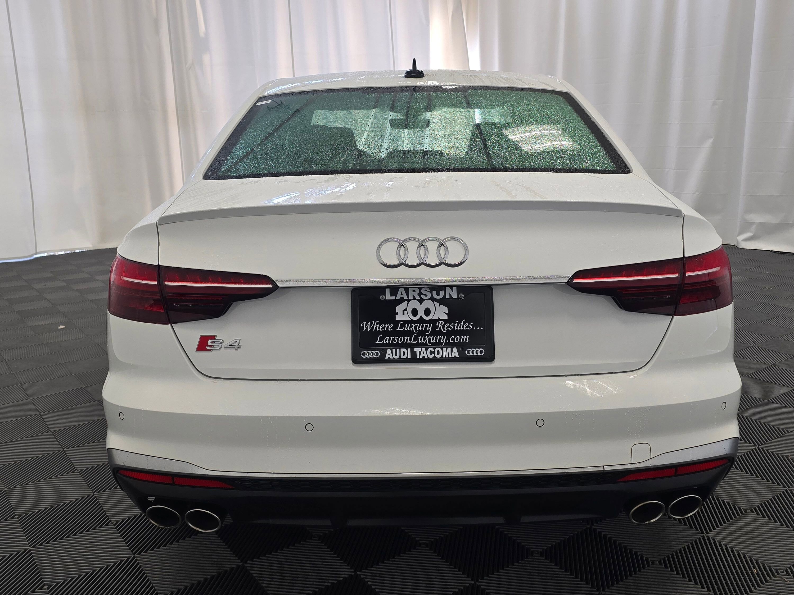 Used 2023 Audi S4 Premium Plus w/ Premium Plus Package image 5