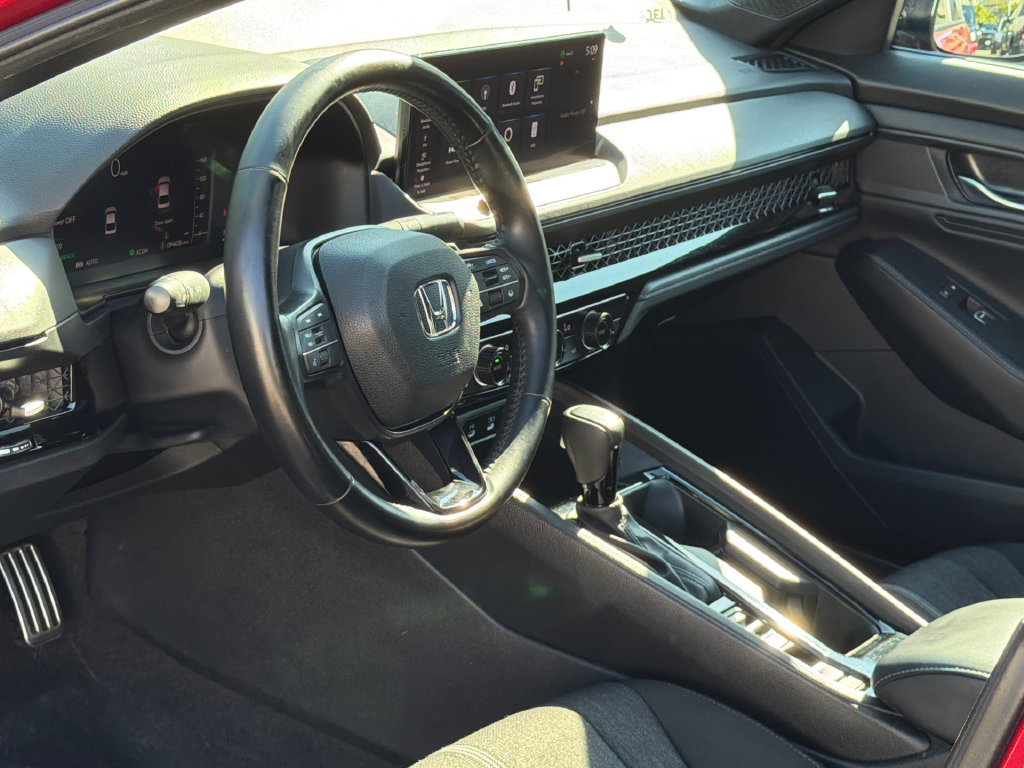 Used 2024 Honda Accord Sport image 12