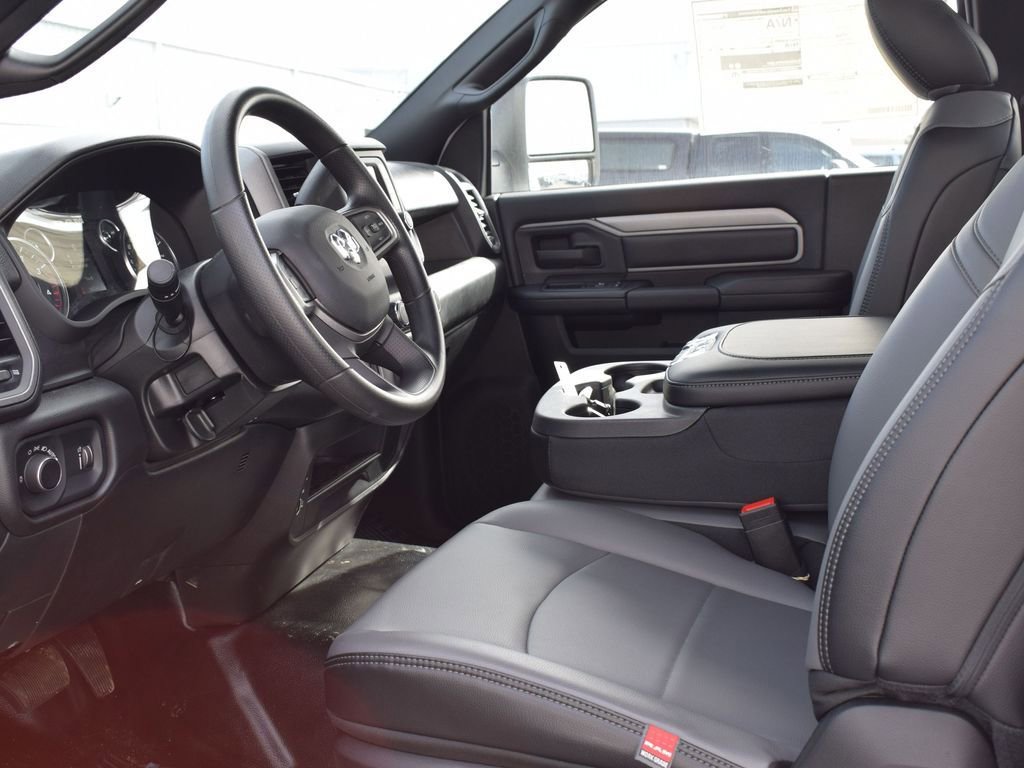 New 2024 RAM 3500 Tradesman image 12