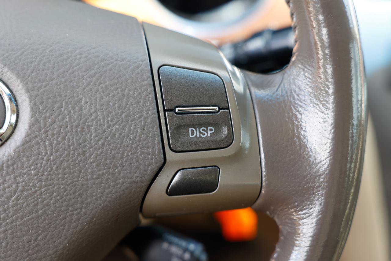 Used 2005 Lexus ES 330 FWD image 27