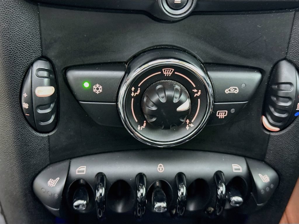 Used 2012 MINI Cooper Hardtop FWD image 13