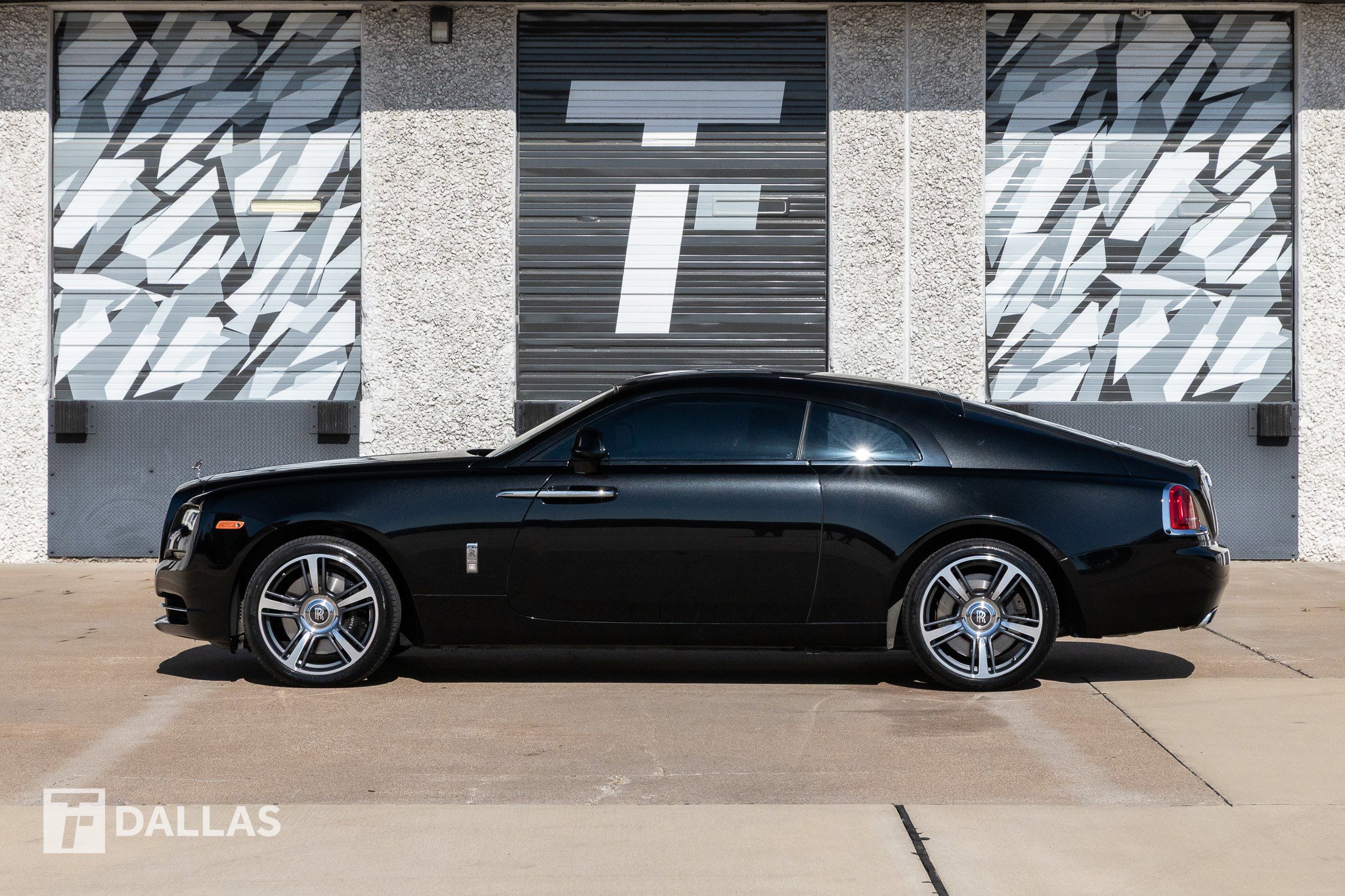 Used 2017 Rolls-Royce Wraith image 8