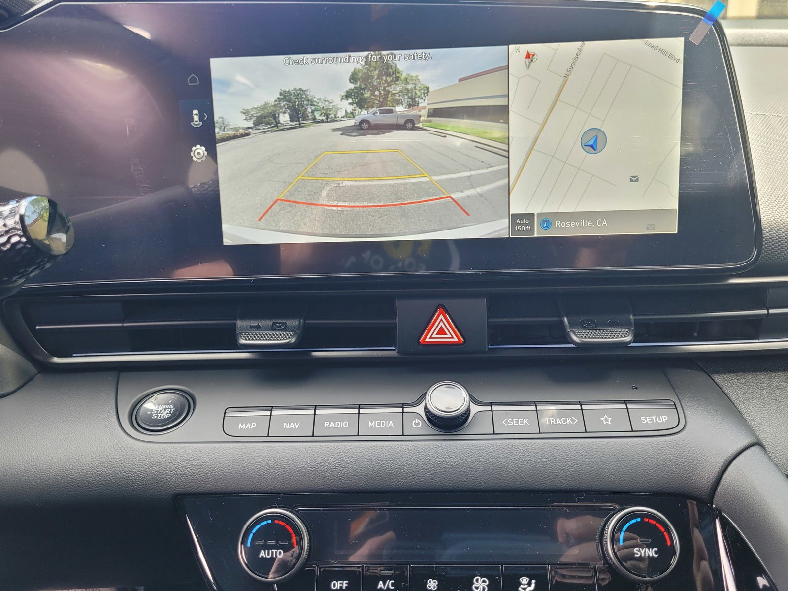 New 2025 Hyundai Elantra SEL image 20