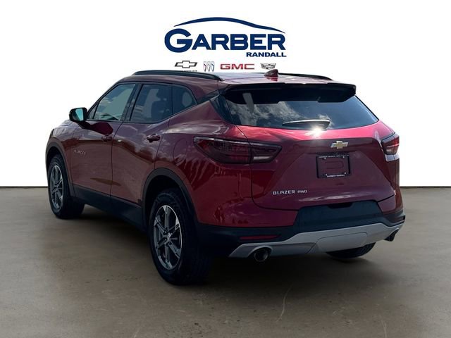 Used 2024 Chevrolet Blazer LT AWD/4WD image 3