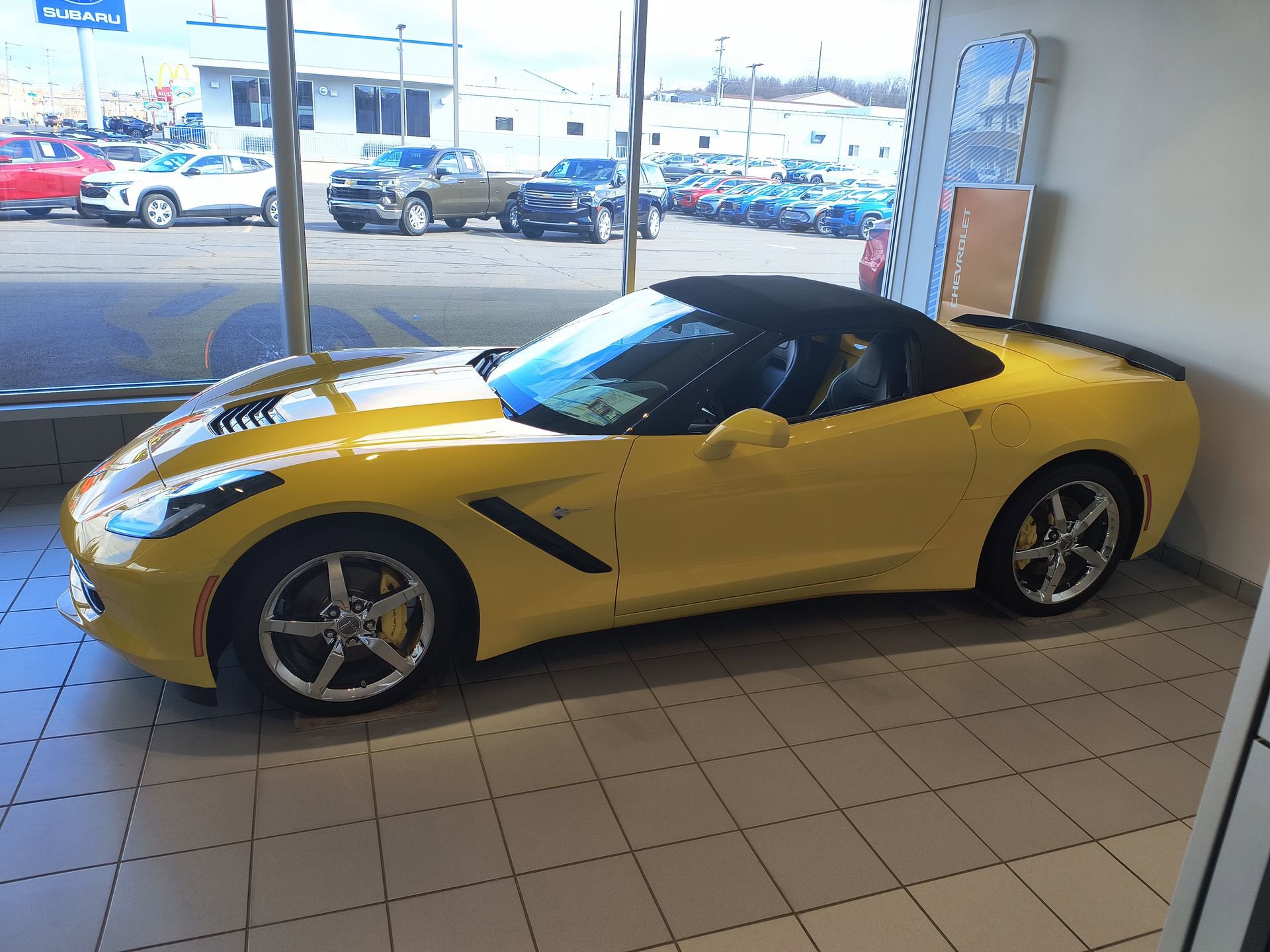 Certified 2015 Chevrolet Corvette Stingray Convertible RWD image 1