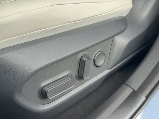New 2026 Lexus ES 350e w/ Convenience Package FWD image 14