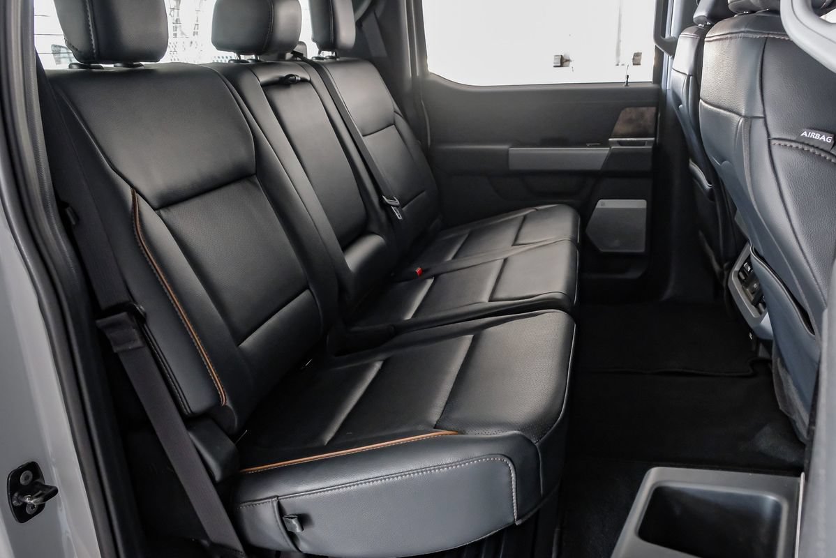 Used 2025 Ford F250 Lariat AWD/4WD image 34