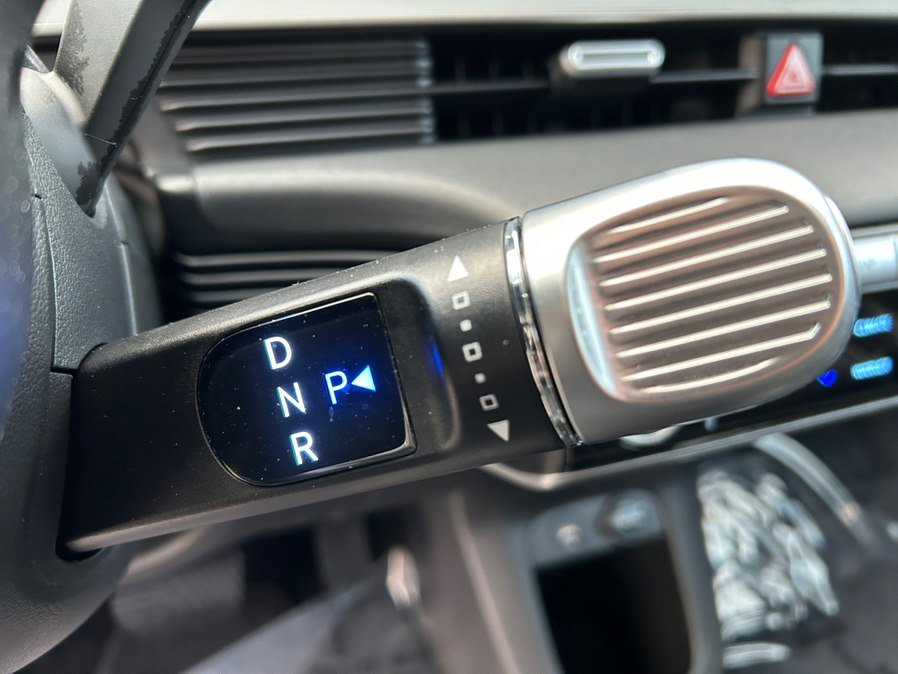 Used 2024 Hyundai Ioniq 5 Limited image 32