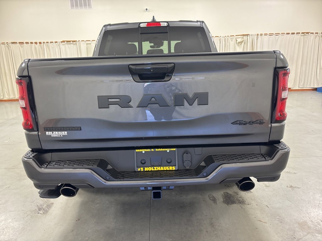 New 2026 RAM 1500 4x4 Crew Cab image 7