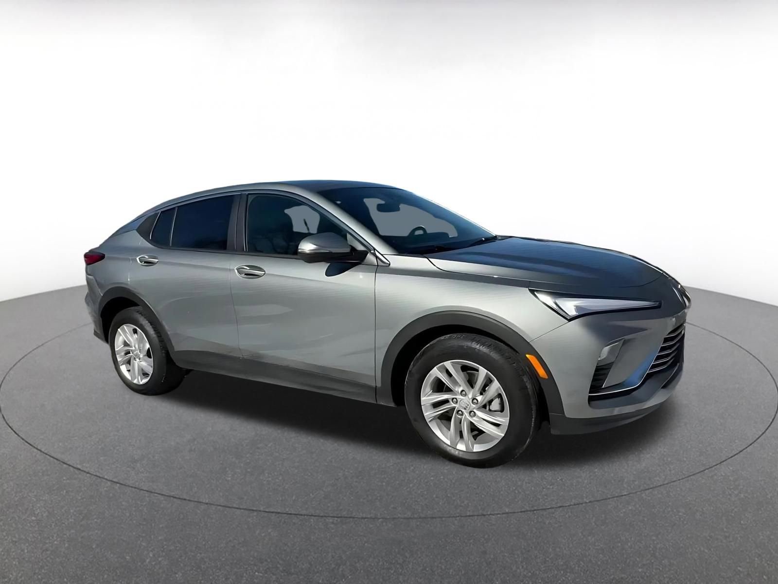 Used 2025 Buick Envista Preferred FWD image 2