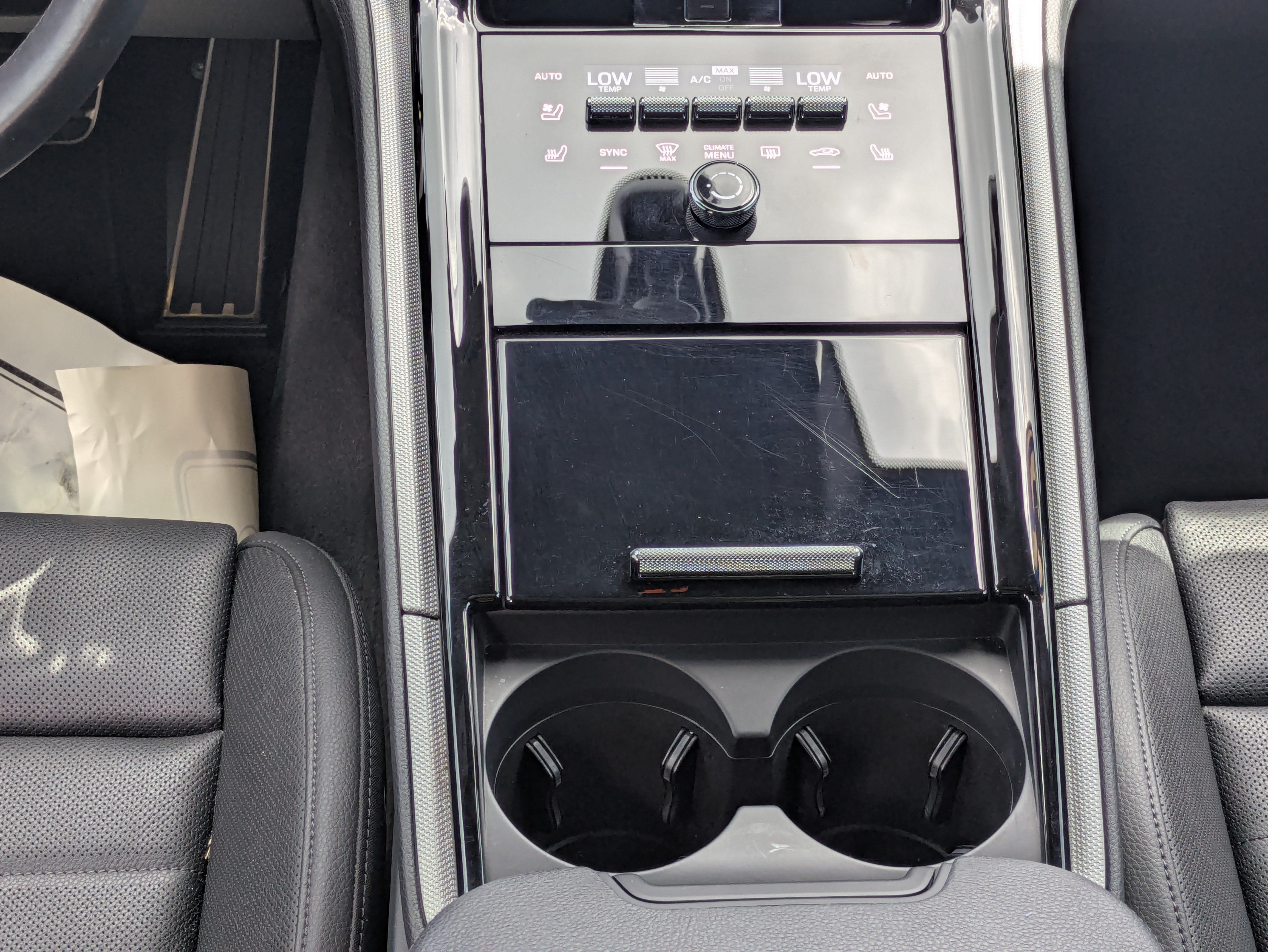 Used 2025 Porsche Panamera RWD image 17