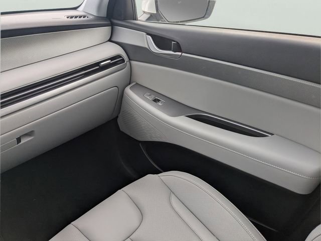 Used 2025 Hyundai Palisade SEL FWD image 17