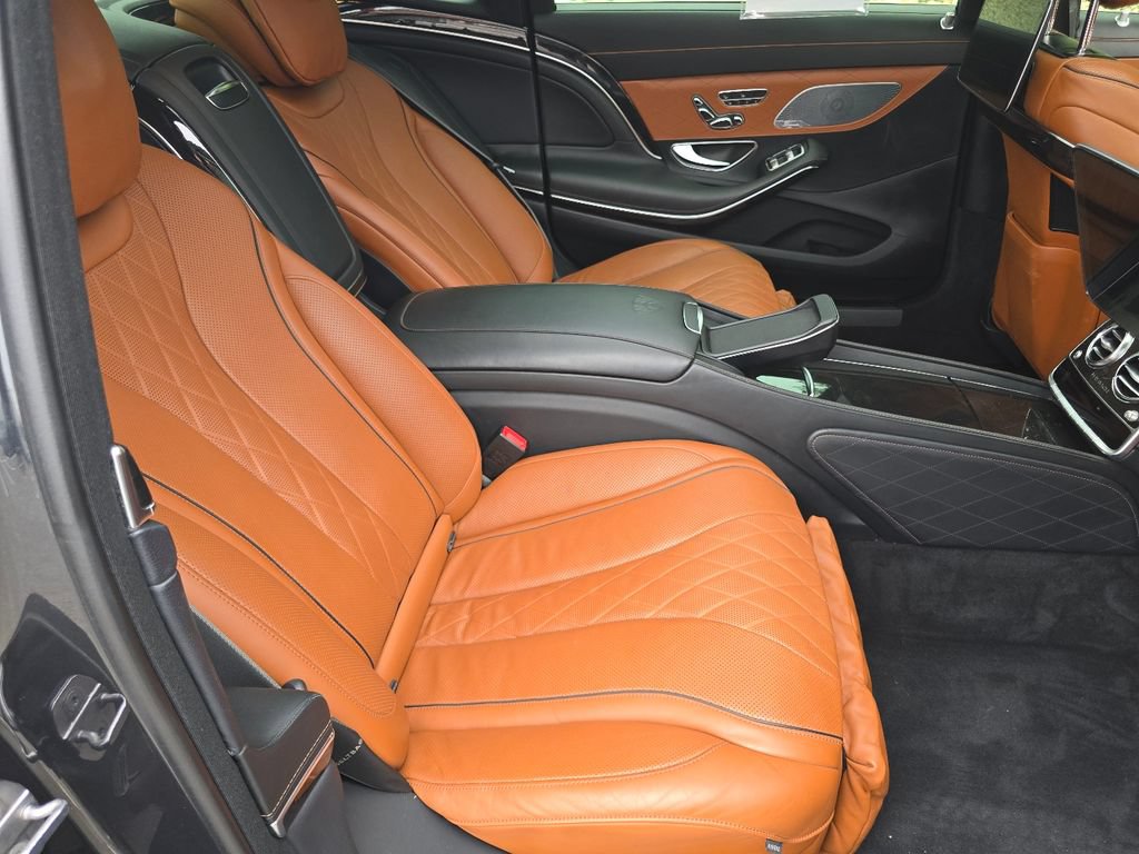 Used 2019 Mercedes-Benz Maybach S 560 4MATIC image 36