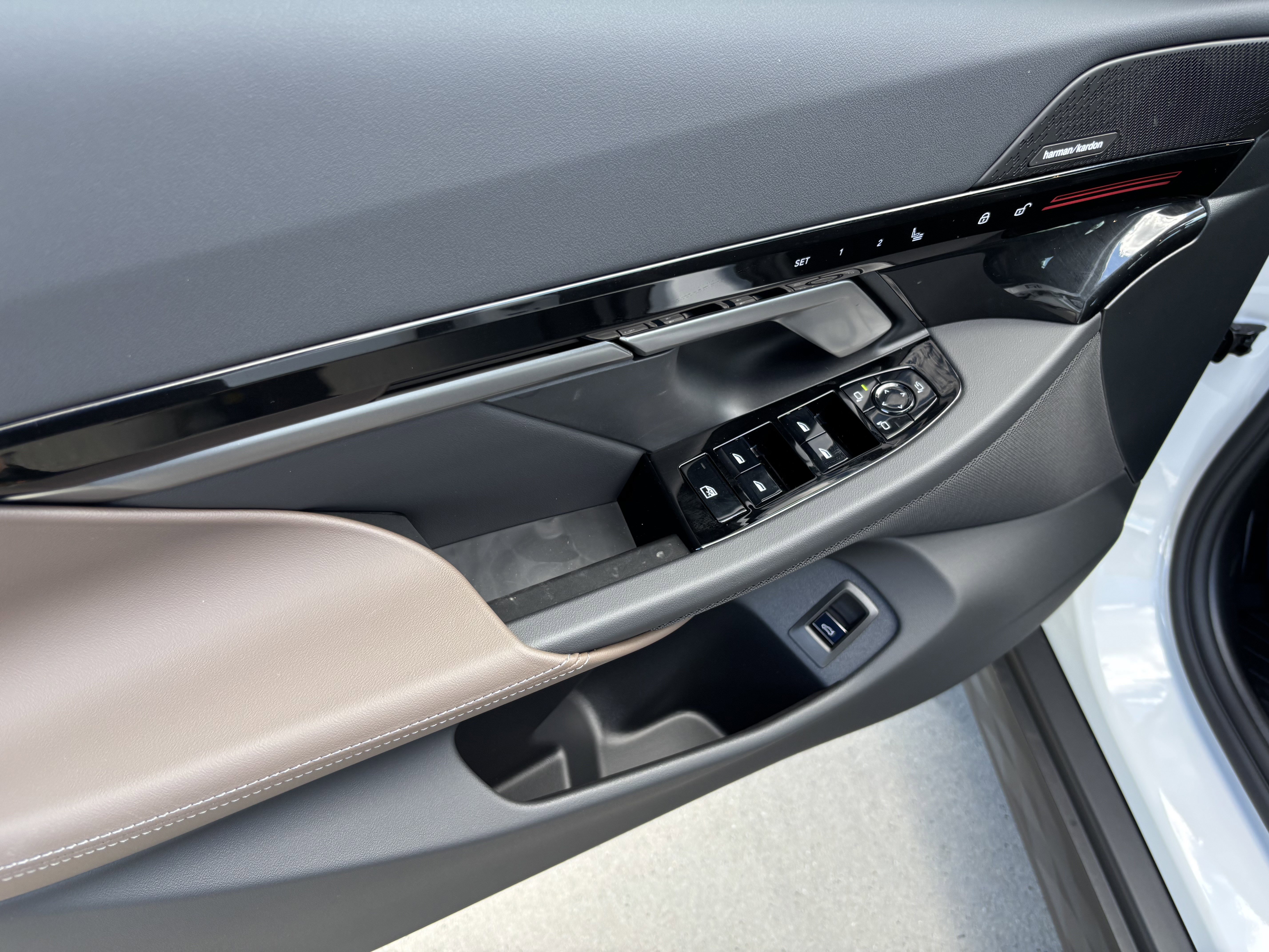 Used 2026 BMW 530i xDrive image 13