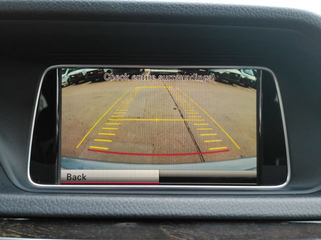 Used 2014 Mercedes-Benz E 250 BlueTEC Sedan image 10