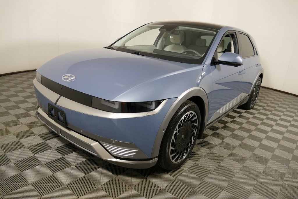 Used 2022 Hyundai Ioniq 5 Limited w/ Cargo Package image 7