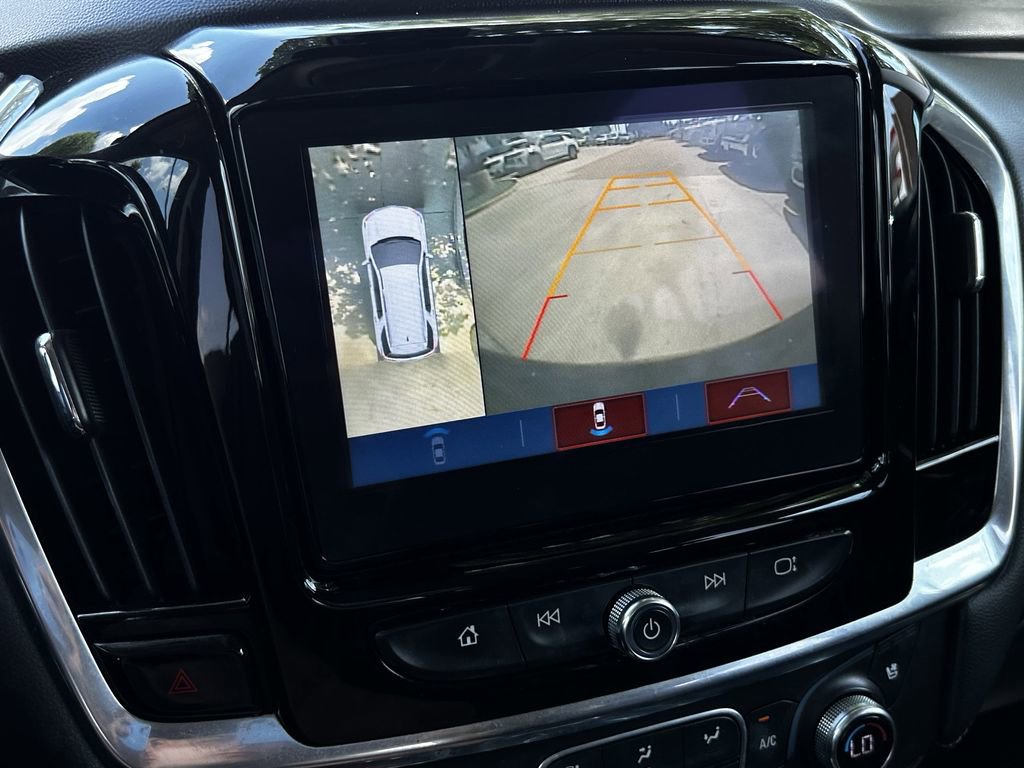 Used 2019 Chevrolet Traverse Premier w/ LPO, Blackout Package FWD image 19