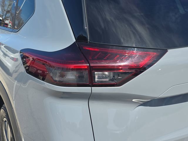 Used 2021 Nissan Rogue SL w/ Premium Package image 35