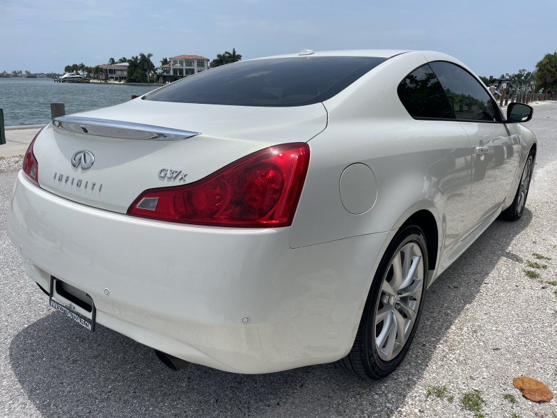 Used 2012 INFINITI G37 x Coupe w/ Premium Pkg AWD/4WD image 6