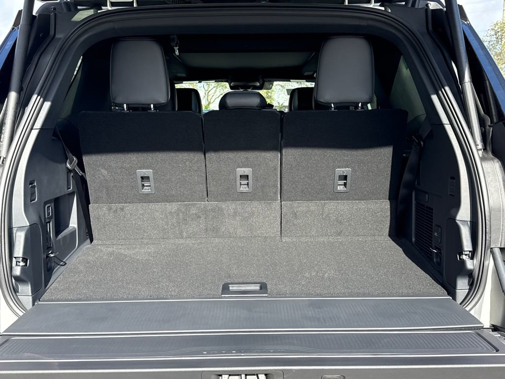 New 2026 Ford Expedition Platinum w/ Stealth Performance Package image 21