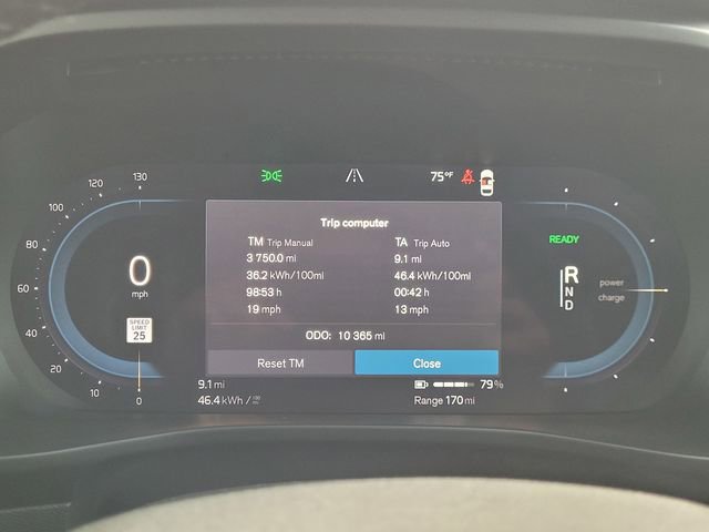 Used 2023 Volvo C40 P8 Recharge Ultimate w/ Protection Package Premier image 8