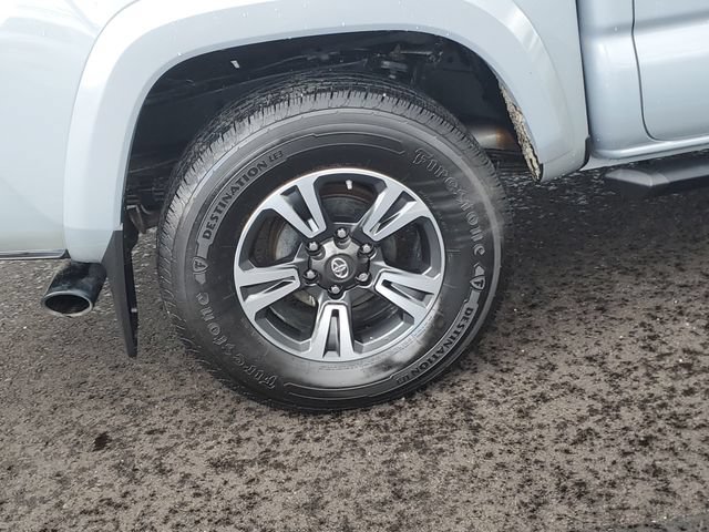 Used 2019 Toyota Tacoma TRD Sport w/ Technology Package AWD/4WD image 5