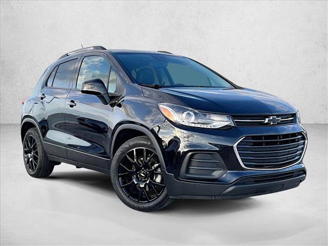 Used 2022 Chevrolet Trax LT w/ Midnight Edition image 12