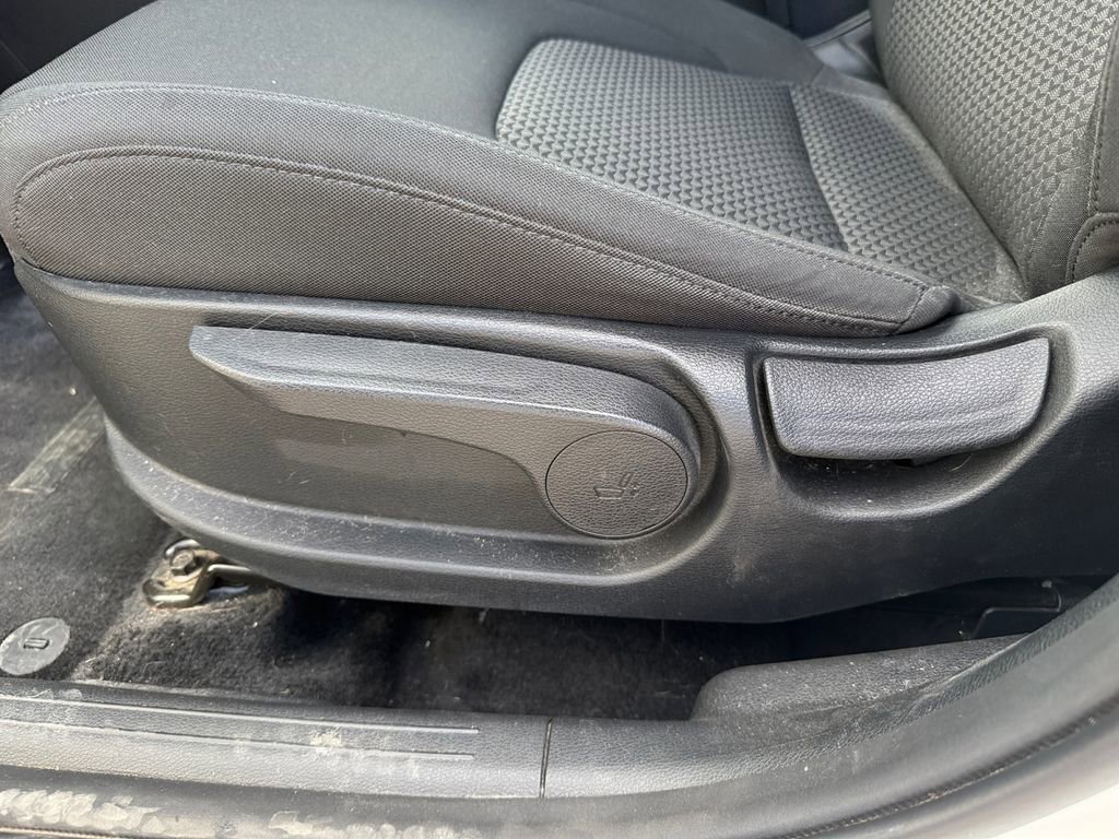 Used 2024 Kia Sportage LX AWD/4WD image 13