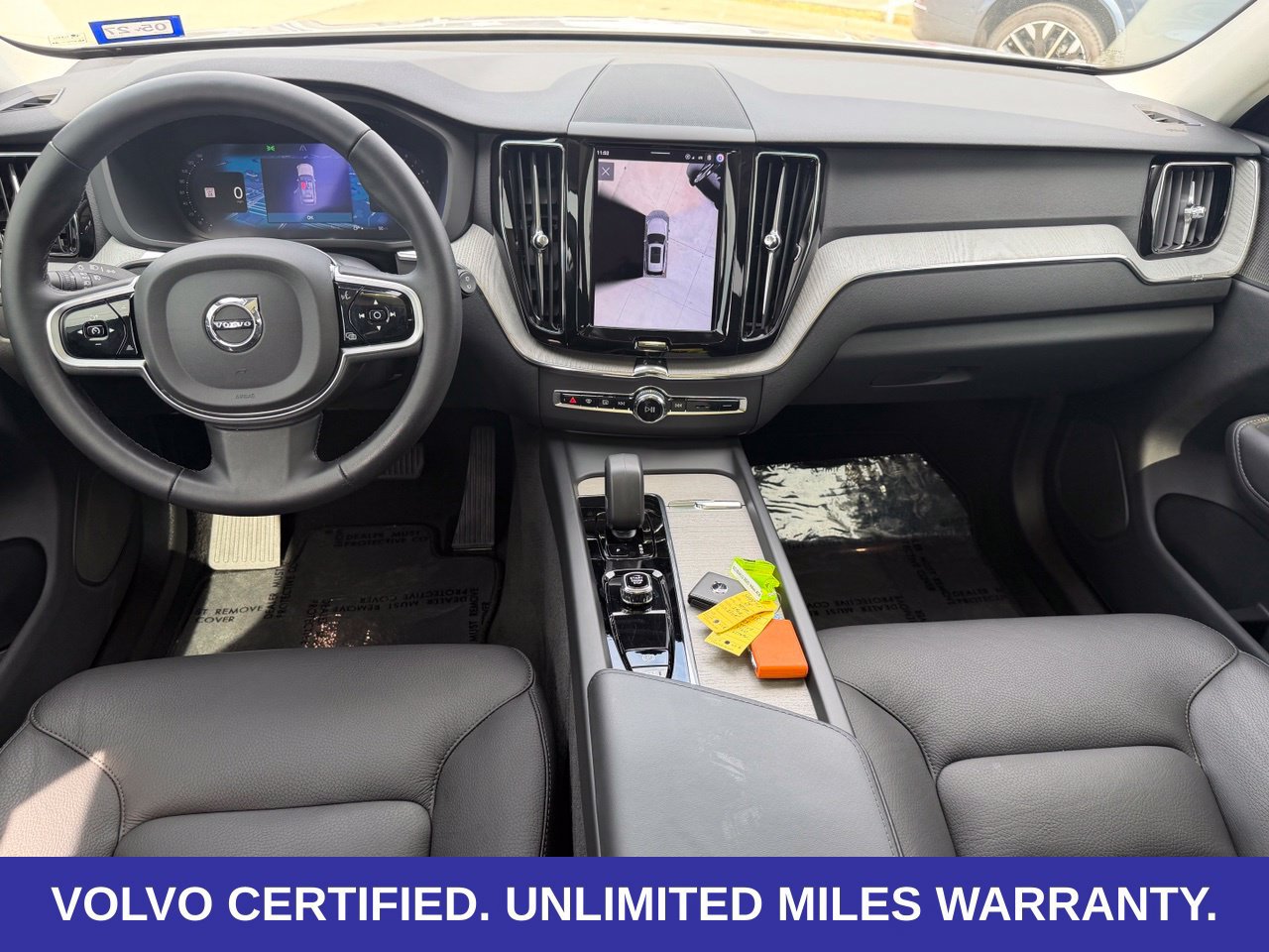 Certified 2025 Volvo XC60 B5 Plus AWD/4WD image 16