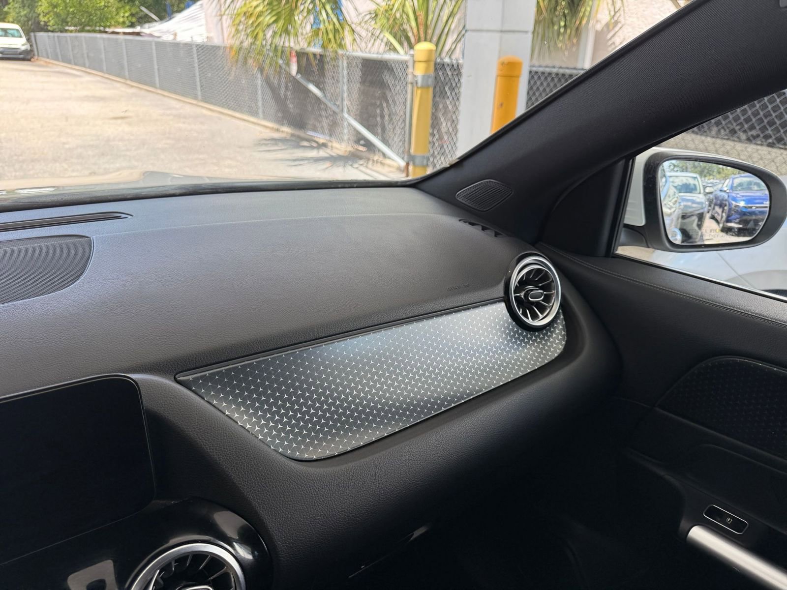Used 2025 Mercedes-Benz GLA 250 image 36