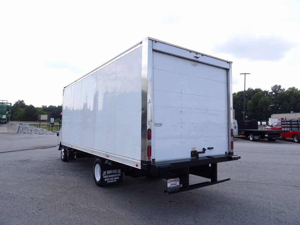 Used 2021 Isuzu NPR RWD image 5