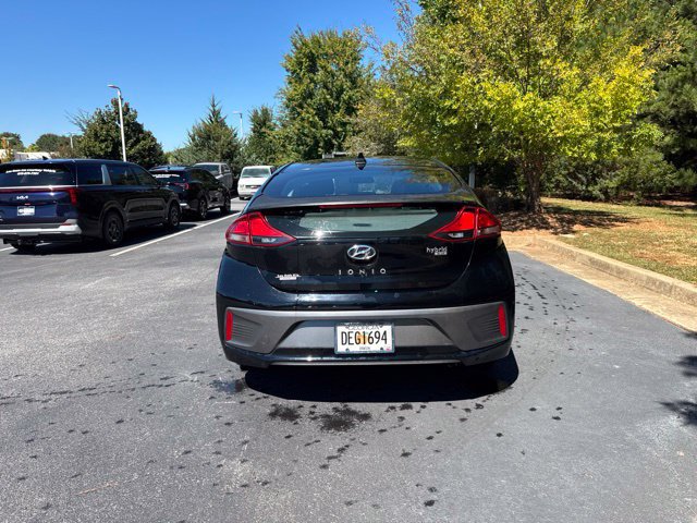 Used 2018 Hyundai Ioniq Blue FWD image 4