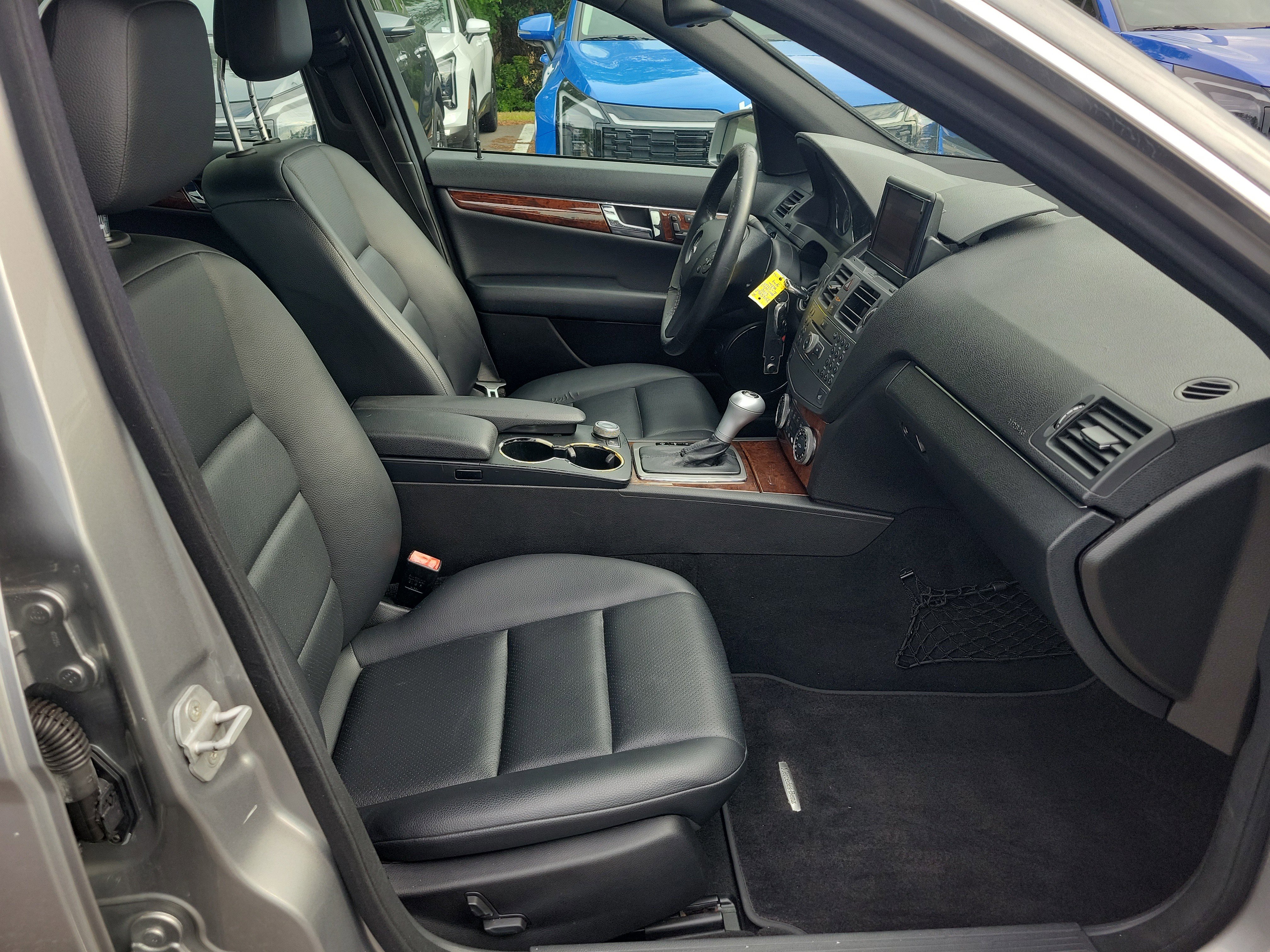 Used 2010 Mercedes-Benz C 300 Sedan image 50