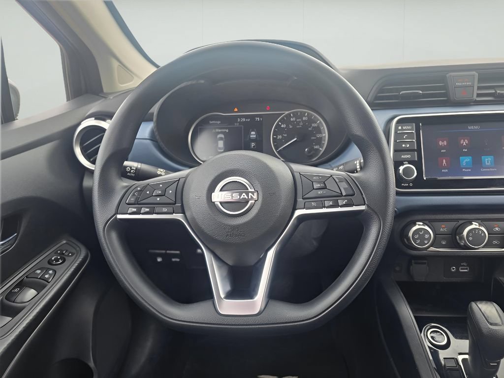 Used 2025 Nissan Versa SV FWD image 26