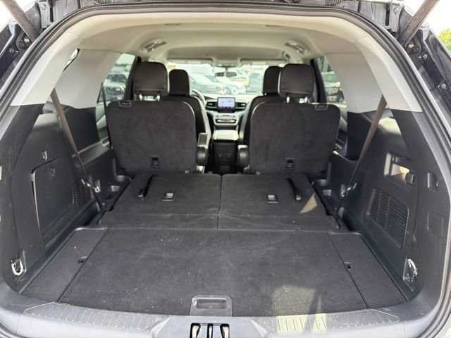 Used 2024 Ford Explorer XLT w/ Equipment Group 202A AWD/4WD image 20