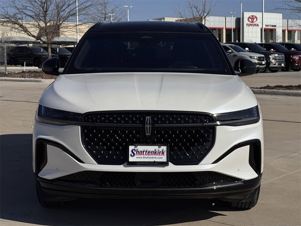 Used 2024 Lincoln Nautilus Reserve w/ Equipment Group 202A image 7