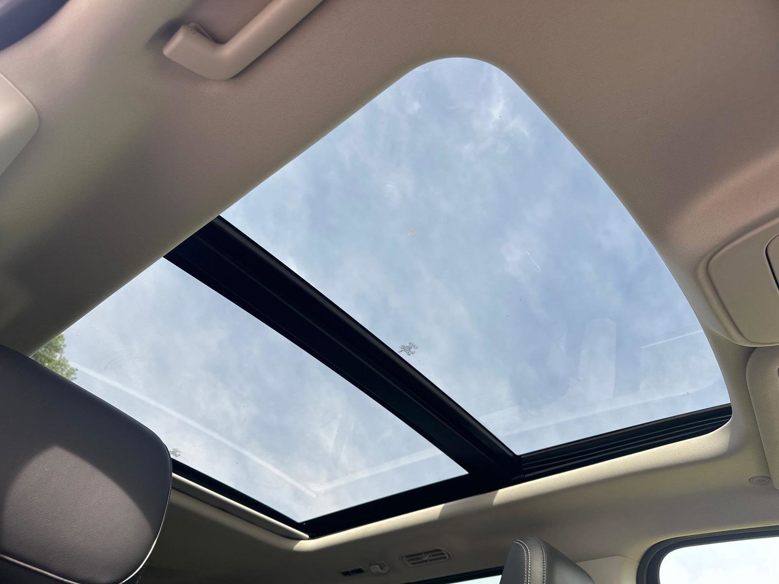 Used 2025 Ford Expedition Max Platinum AWD/4WD image 11