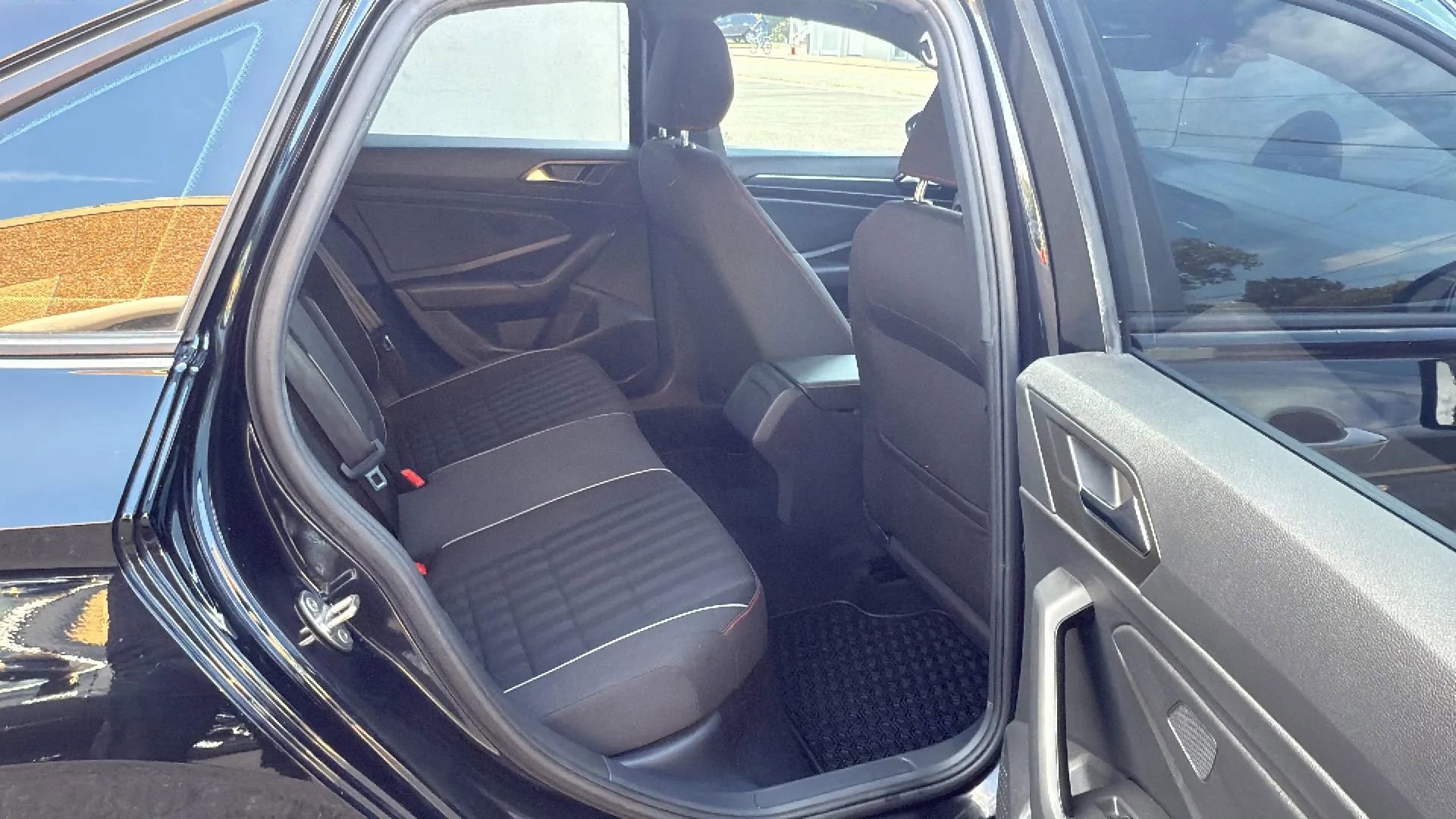 Used 2019 Volkswagen Jetta GLI image 26